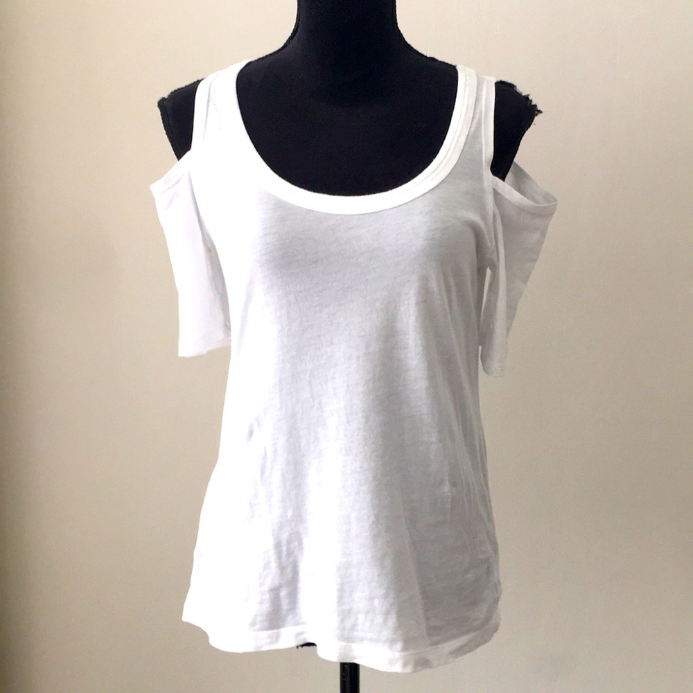 SPLENDID OPEN SHOULDER TOP - Picture 2 of 10